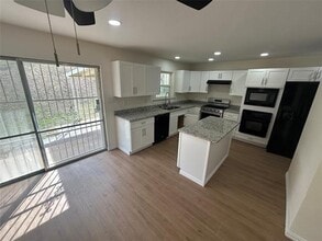 Building Photo - 3528 Keyridge Dr