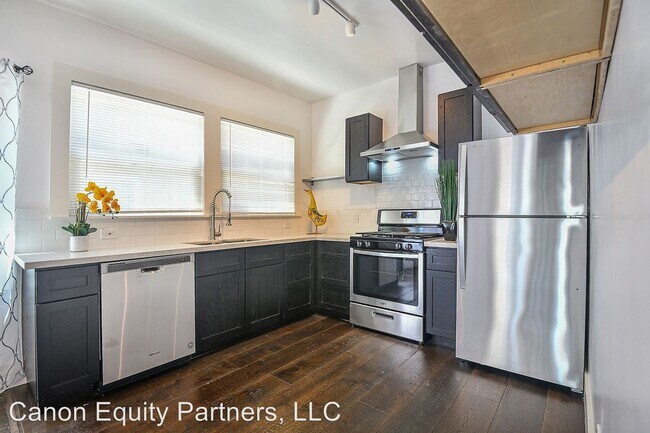 Foto del edificio - 2945 Van Buren Pl