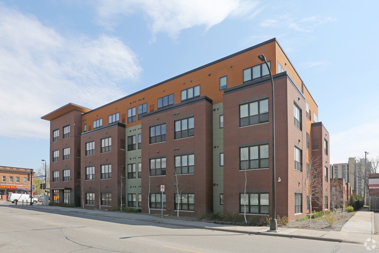 Foto del edificio - Hawthorne Eco Village