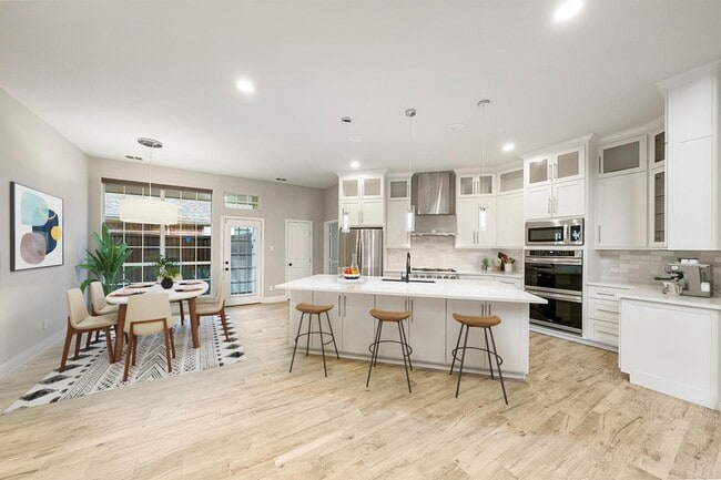 Photo - 3453 Old Manse Ct House