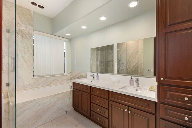 Foto del edificio - Stunning 3 bedroom home in San Clemente