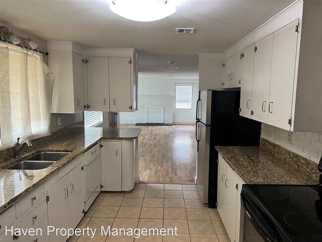 Building Photo - 2 br, 1.5 bath House - 802 24th Street NE