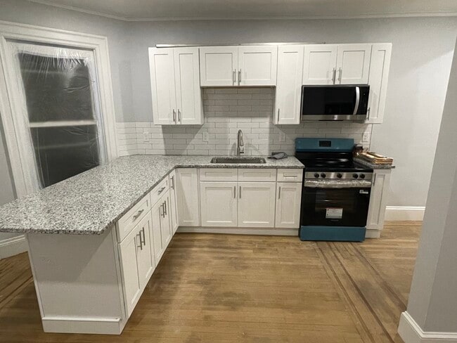 Kitchen - 146 Mulberry St