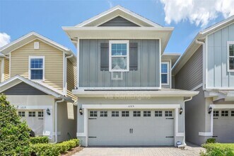 Building Photo - 1225 Countrymen Ct