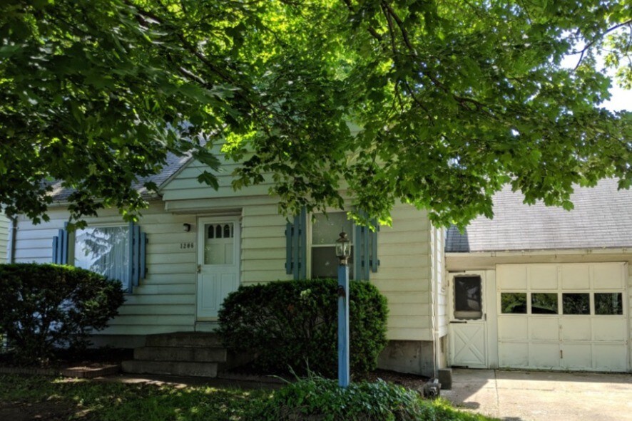 1206 Vine St, Liverpool, NY 13088 House Rental in Liverpool, NY