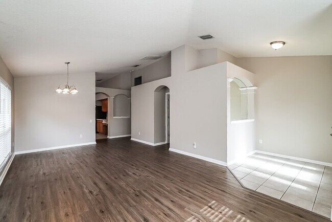 Foto del edificio - 10229 Hunters Haven Blvd