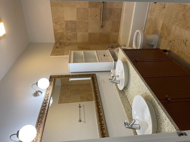 Foto del edificio - 10461 S Corliss Ave