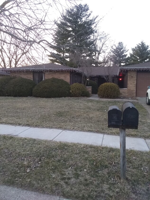 Foto del edificio - 2515 Gaylord Ave