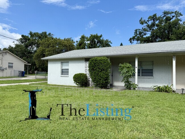 Foto del edificio - 6805 Mathers Ln