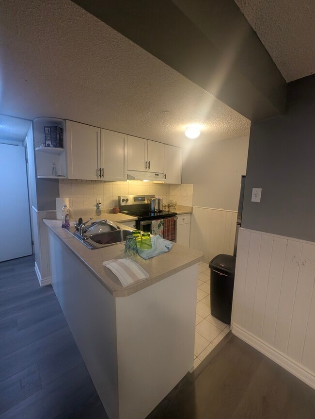 Building Photo - 45 Aberfeldy Cres
