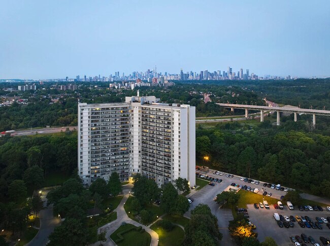 Photo du bâtiment - Rideau Towers