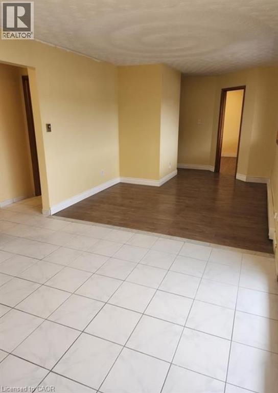 Photo du bâtiment - 448 Hwy 8