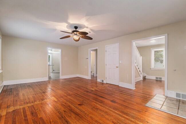 Foto del edificio - 23739 Cayuga Ave