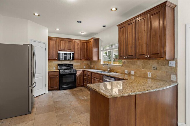 Building Photo - 1221 Boerne Dr
