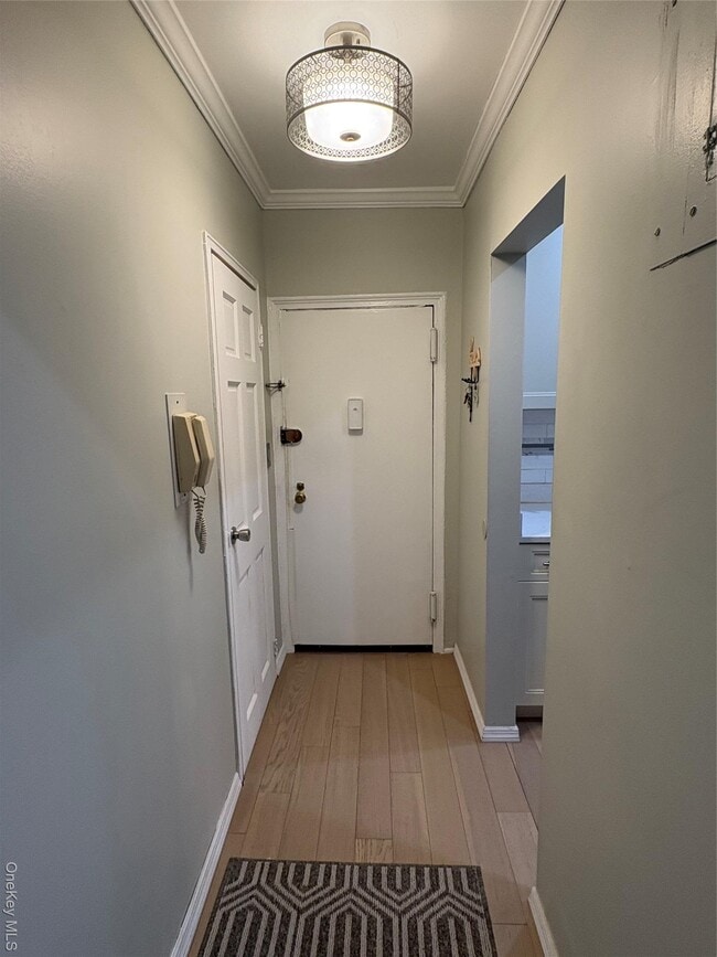 Building Photo - 305 Sixth Ave