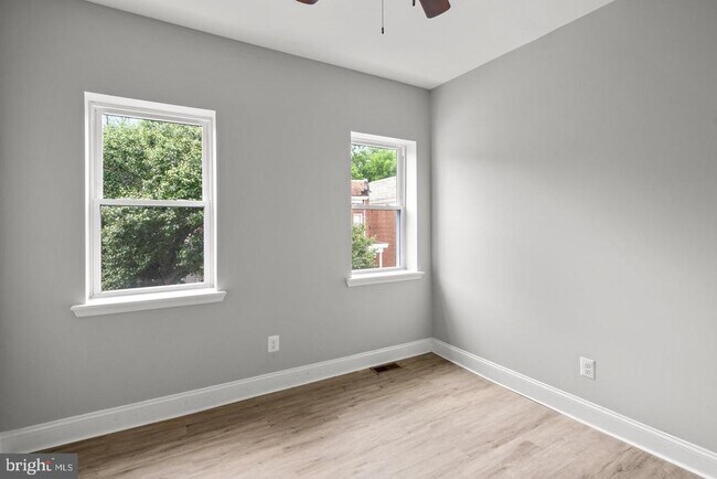 Foto del edificio - 3914 Ridgewood Ave