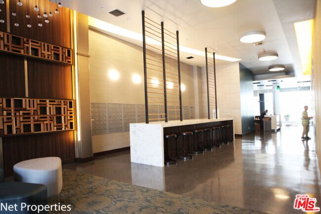 Foto del edificio - 3810 Wilshire Blvd