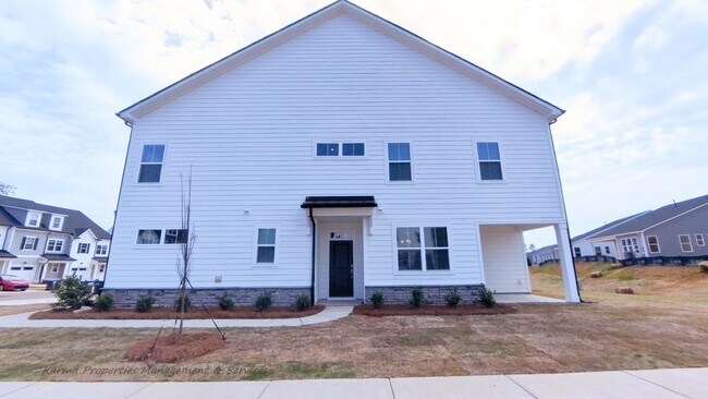 Building Photo - 9645 Munsing Dr