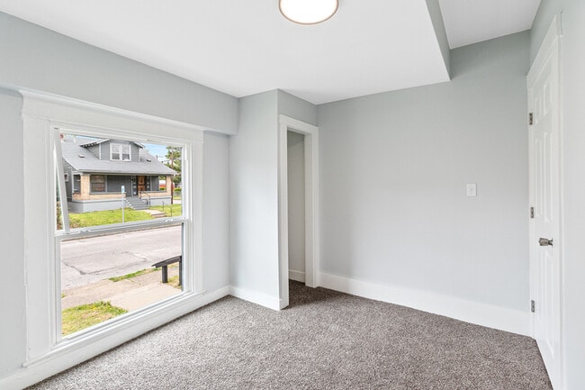Building Photo - 103 S 43rd St