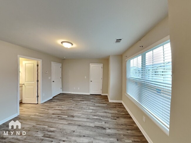 Building Photo - 331 Ashigan St