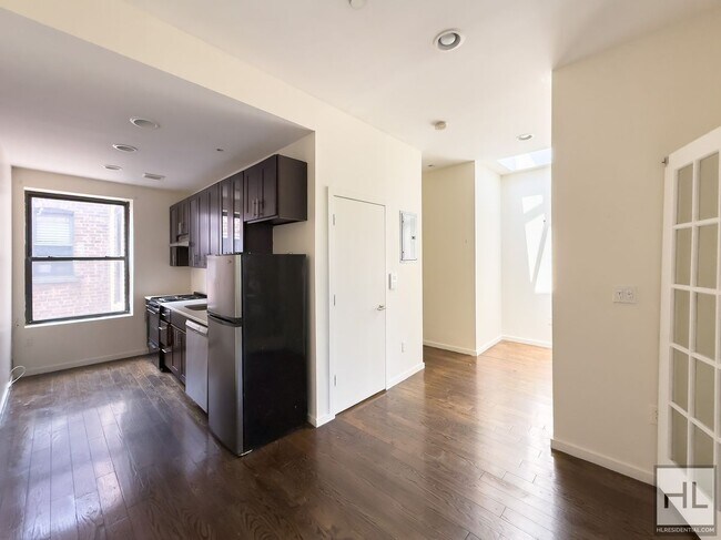 Foto del edificio - NOSTRAND AVENUE / 1-Bedroom 1-Bathroom in ...