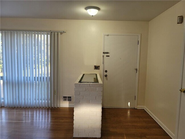 Building Photo - 2137 Galway Ln