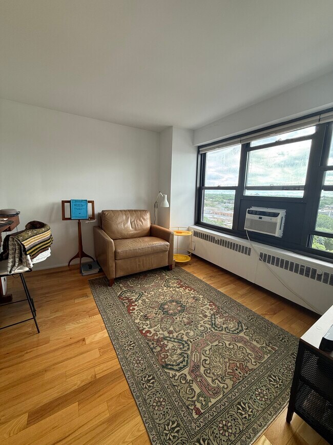 Foto del edificio - 6118 N Sheridan Rd