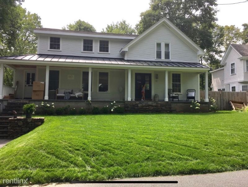 Foto principal - 3 br, 2.5 bath House - 41 Howe St.