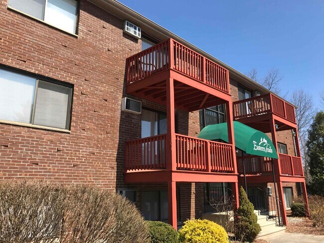 Foto del edificio - 29 Capron Rd