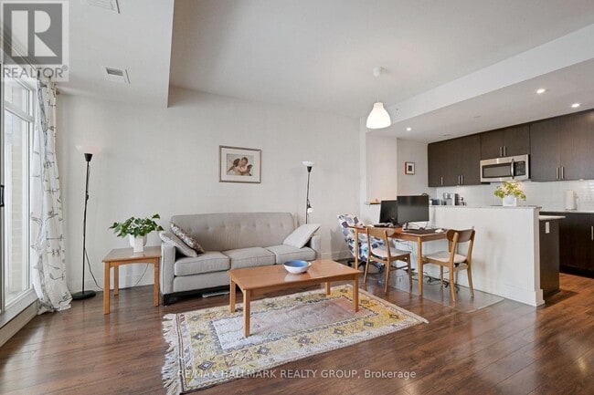 Building Photo - 100 Champagne Ave S