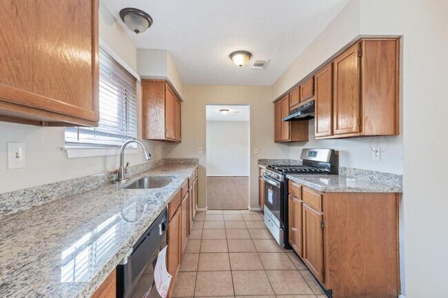 Foto del edificio - 2503 Brookford Dr