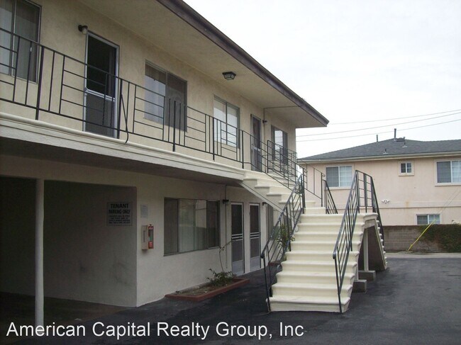 Building Photo - 10339 La Reina Ave
