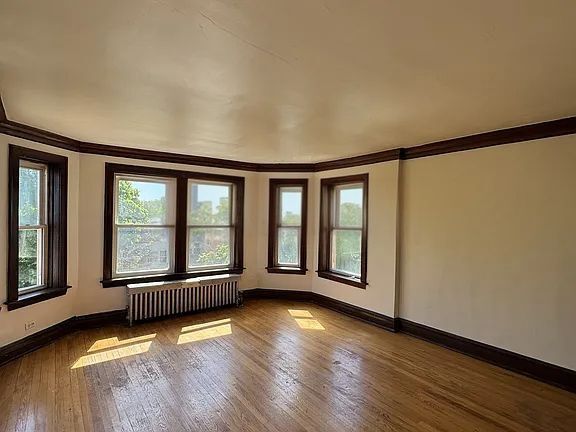 Foto del edificio - 8105 Keating Ave