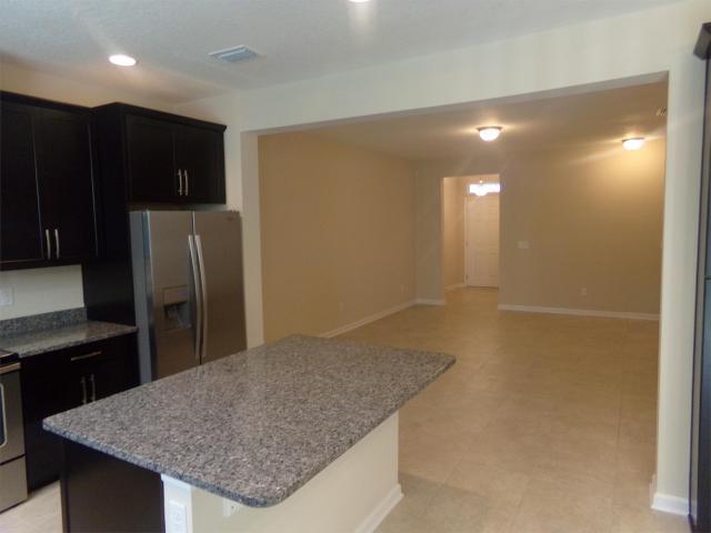 Building Photo - 3 bedroom in St Johns FL 32259