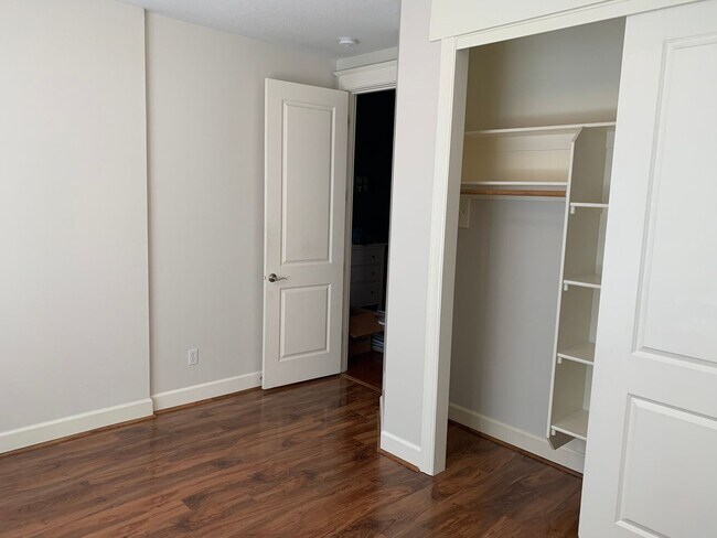 Building Photo - Stunning 3BD Washougal Home with Mt Hood View!  High End Finishes & Minutes from Downtown Camas!