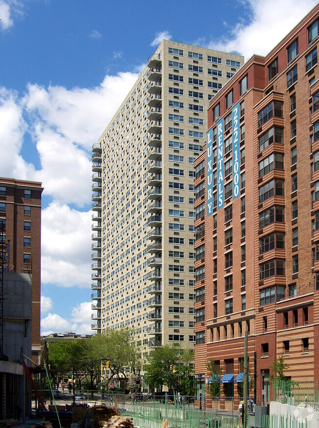 View from the southeast at 3rd Street - Marine View Plaza