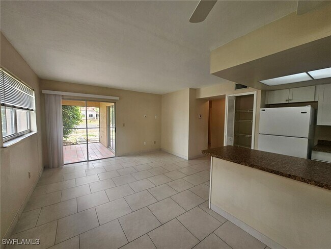 Foto del edificio - 4030 Coronado Pkwy