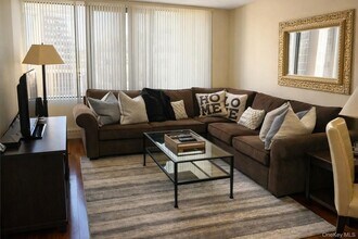 Building Photo - 4 Martine Ave