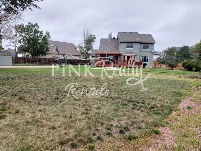 Foto del edificio - Gorgeous 5 Bedroom Home in D20!