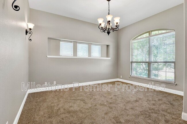 Foto del edificio - 4909 Camp Verde Cir