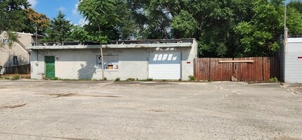 Building Photo - 5419 Harriet Ave