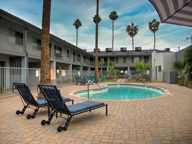 Building Photo - Coronado Flats