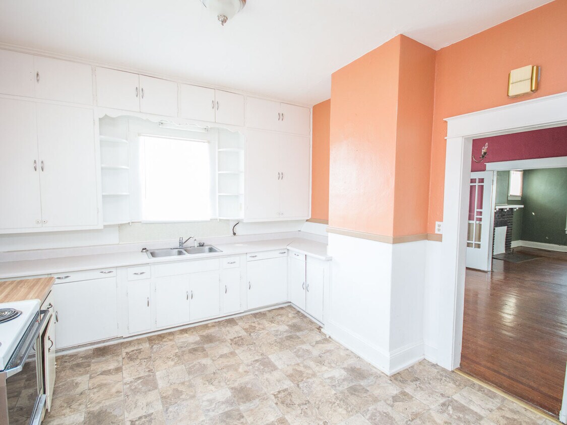 Foto principal - Downtown Athens Home near Athens Limestone...