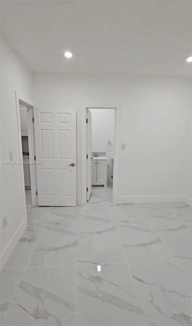 Foto del edificio - 10825 SW 145th Pl