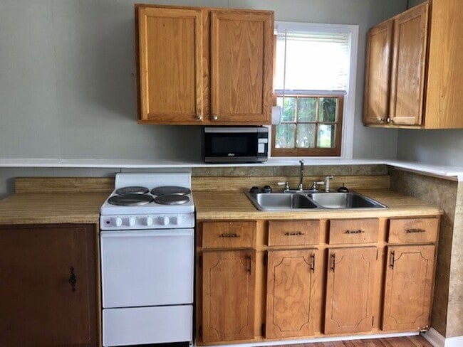 Foto del edificio - Move in Ready! Move-in Special of $250 off...