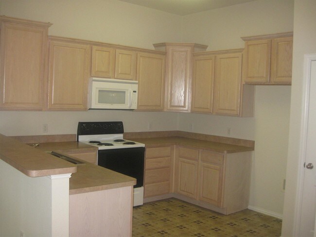 Building Photo - 2207 Ragland Rd