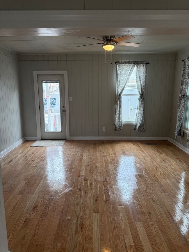 Building Photo - 26 E Orange St