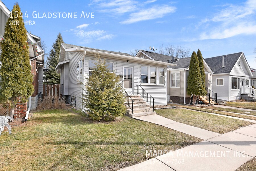 Primary Photo - CHARMING 2-BEDROOM/1-BATH HOME WITH GARAGE IN WALKERVILLE + UTILITIES