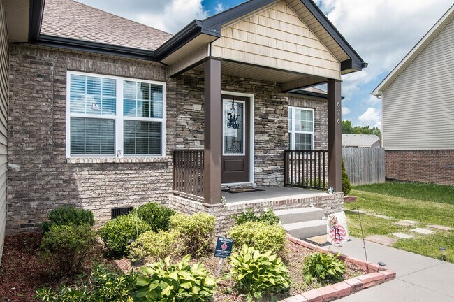 Foto del edificio - 676 Crestone Ln