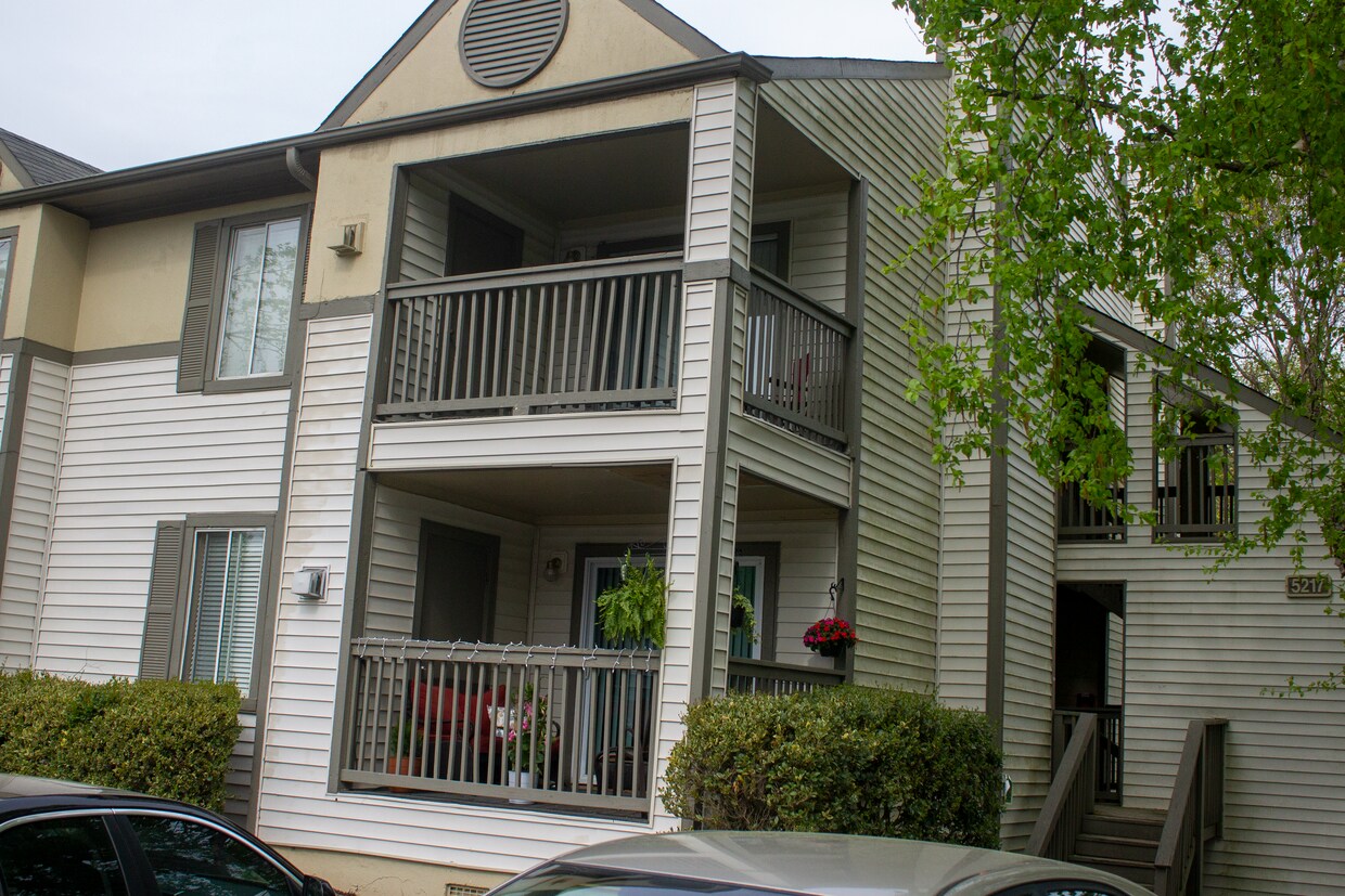 Foto principal - 5217 Fox Hunt Dr